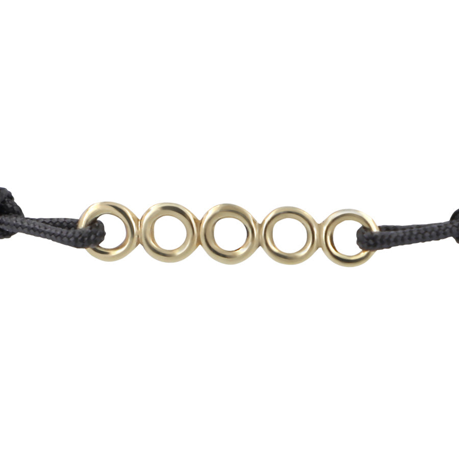 Pulsera macramé con anillas de oro diseño Eyhses, zoom