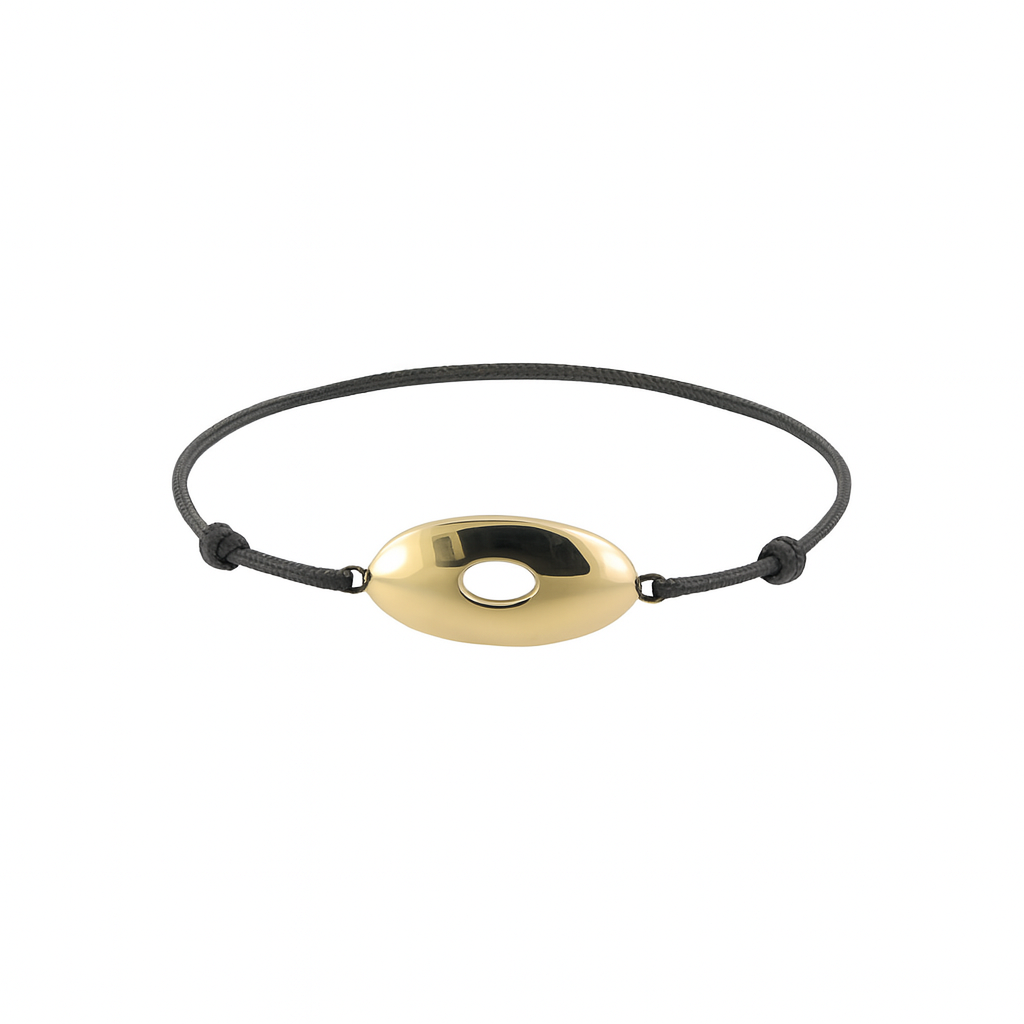 Pulsera macramé con elipse de oro Eyhses, vista frontal